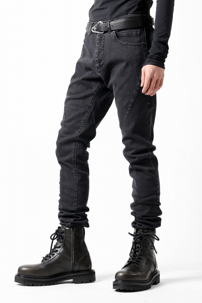 A.F ARTEFACT RELAXED SKINNY DENIM PANTS (BLACK)