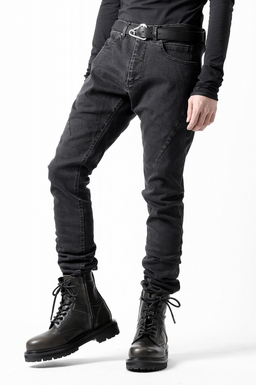 A.F ARTEFACT RELAXED SKINNY DENIM PANTS (BLACK)