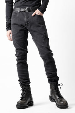 A.F ARTEFACT RELAXED SKINNY DENIM PANTS (BLACK)