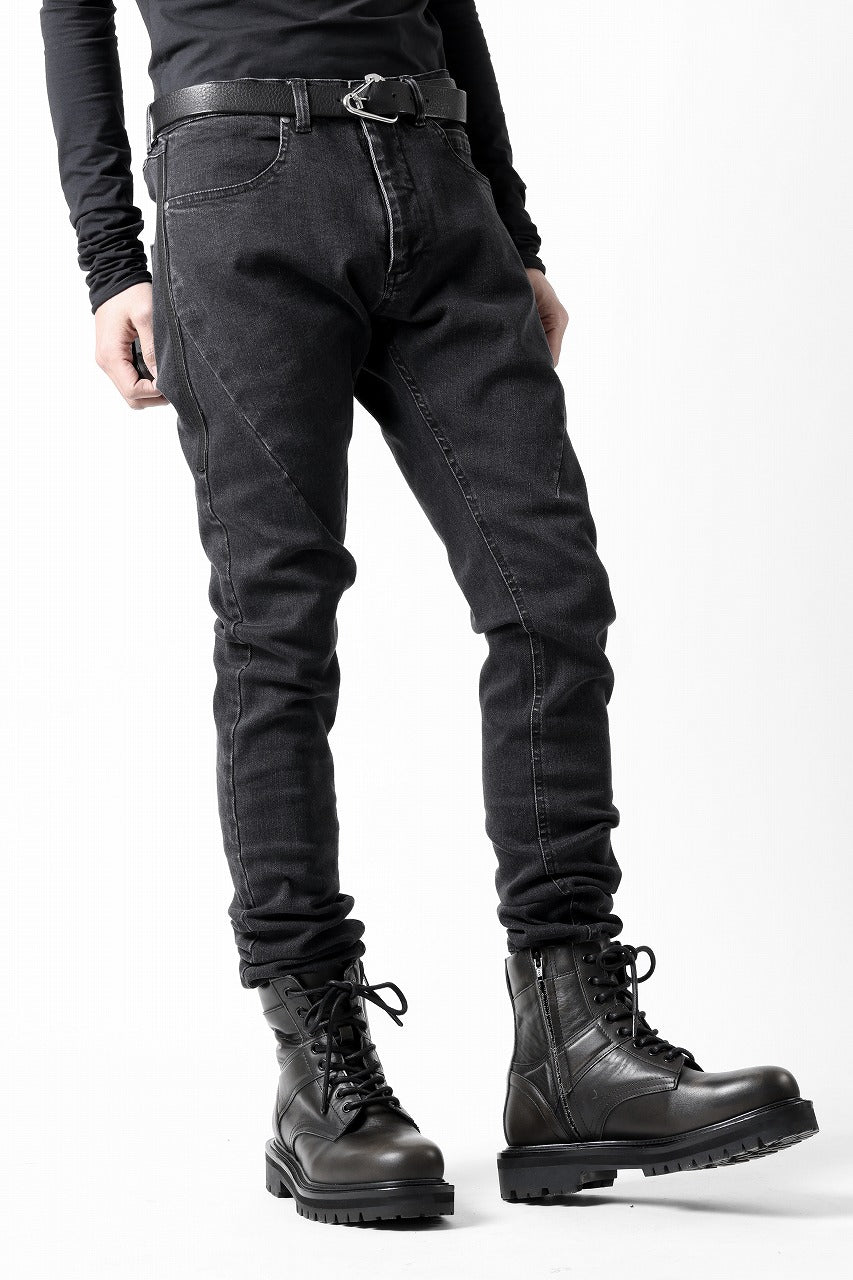 A.F ARTEFACT RELAXED SKINNY DENIM PANTS (BLACK)