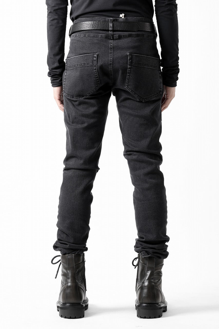 A.F ARTEFACT RELAXED SKINNY DENIM PANTS (BLACK)