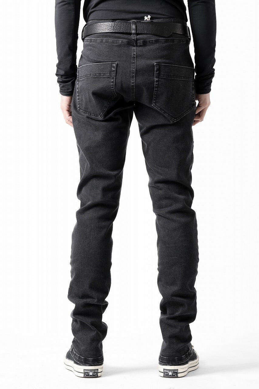 A.F ARTEFACT RELAXED SKINNY DENIM PANTS (BLACK)