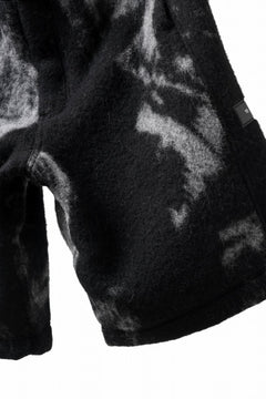 Load image into Gallery viewer, Y-3 Yohji Yamamoto FUZZY FLEECE SHORTS (BLACK + MULTI)