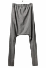 Load image into Gallery viewer, m.a+ elastic waist low crotch 2 pocket pants / P571/MJP1 (CARBON)