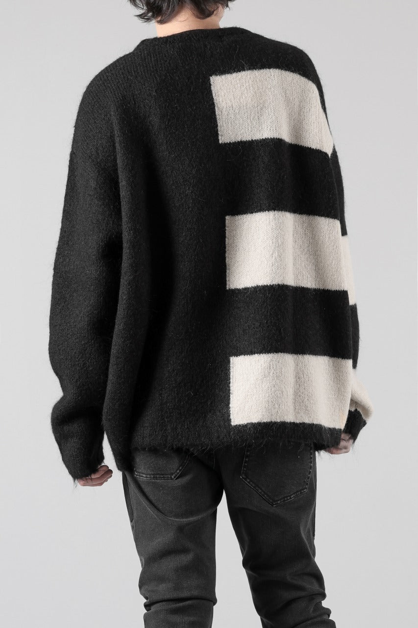 Load image into Gallery viewer, A.F ARTEFACT OVER SIZED BORDER  COMBI KNIT TOPS / MIX WOOL (BLACK x IVORY)