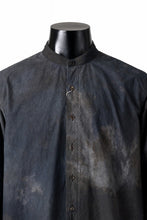 画像をギャラリービューアに読み込む, COLINA GRANPA SHIRT / DARK DYED POPLIN (BLACK MIST)