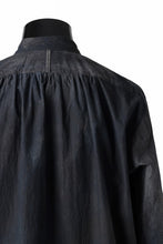 画像をギャラリービューアに読み込む, COLINA GRANPA SHIRT / DARK DYED POPLIN (BLACK MIST)