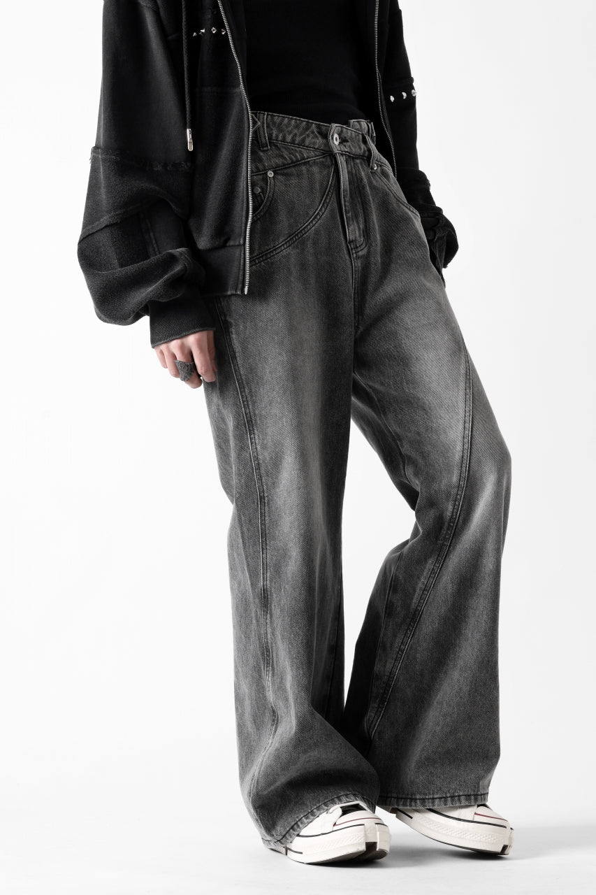 画像をギャラリービューアに読み込む, Feng Chen Wang CROSS WAISTBAND STRAIGHT LEG JEANS (BLACK)