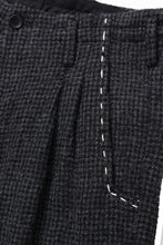 画像をギャラリービューアに読み込む, Y&#39;s for men TAB DETAIL PANTS with HAND STITCH / HOUNDSTOOTH WOOL (BLACK)