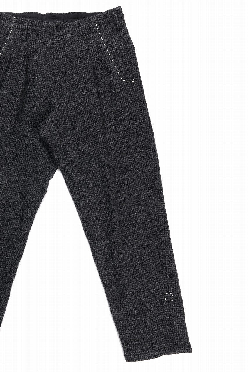 画像をギャラリービューアに読み込む, Y&#39;s for men TAB DETAIL PANTS with HAND STITCH / HOUNDSTOOTH WOOL (BLACK)