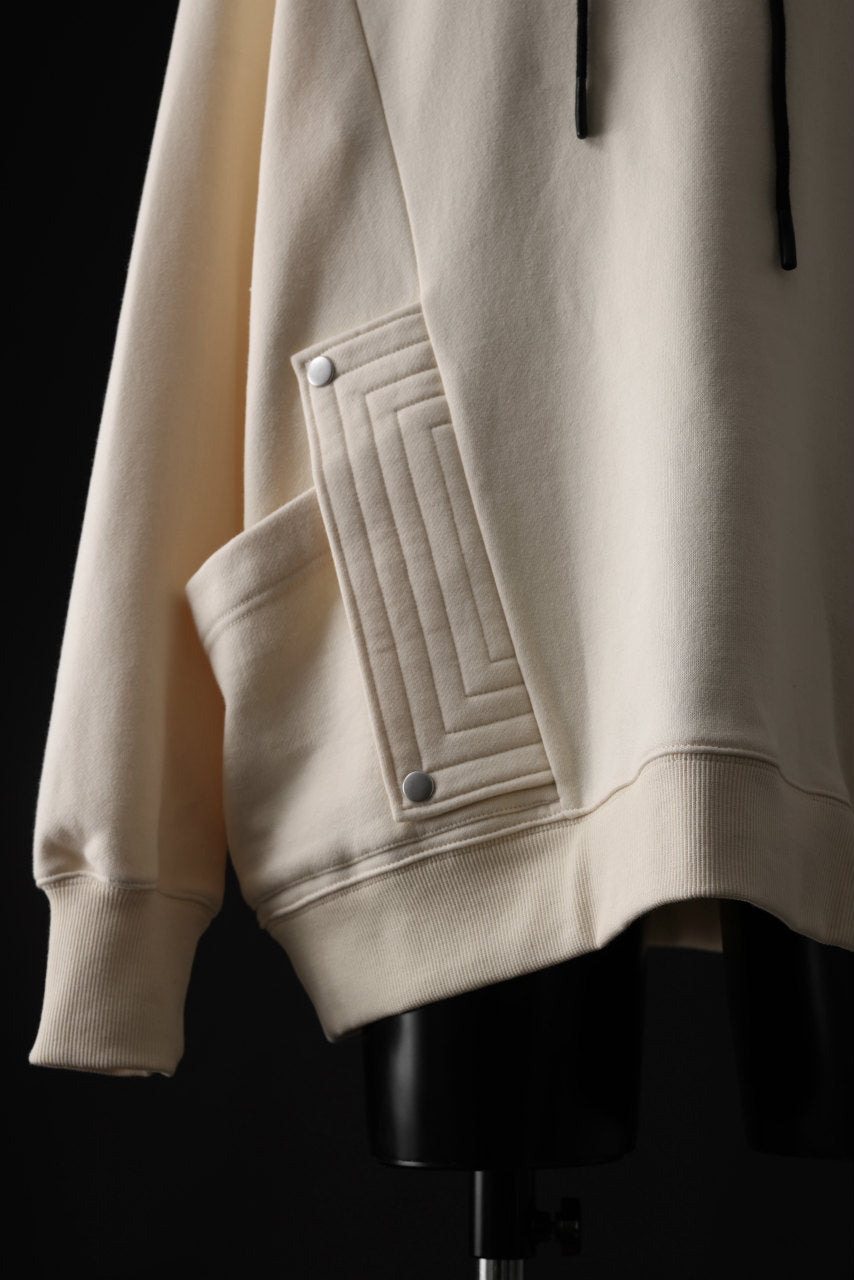 A.F ARTEFACT FLAP-DETAIL SWEAT HOODIE (CREAM)