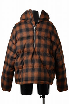 Load image into Gallery viewer, A.F ARTEFACT HIGH NECK DOWN JACKET / OMBRE CHECK FLANNEL (BLACK x ORANGE)