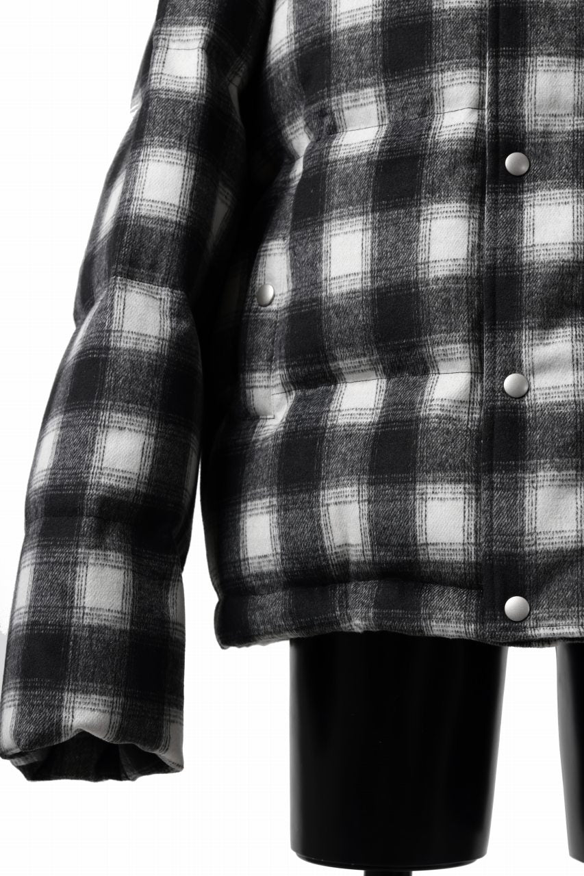 Load image into Gallery viewer, A.F ARTEFACT HIGH NECK DOWN JACKET / OMBRE CHECK FLANNEL (BLACK x WHITE)