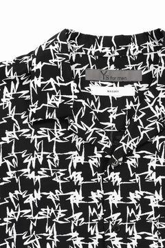 画像をギャラリービューアに読み込む, Y&#39;s for men x MASSES OPEN COLLAR SHIRT / MA ALL OVER PIGMENT PRINT (BLACK)