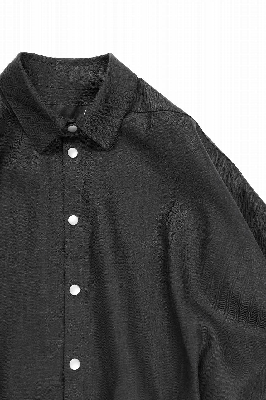 A.F ARTEFACT HERRINGBONE LINEN SHORT LENGTH SHIRT (BLACK)