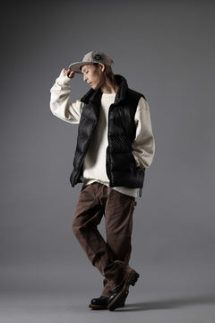 画像をギャラリービューアに読み込む, Ten c ASO DOWN VEST / PIECE DYED RIPSTOP 10 DEN + OJJ 11oz (BLACK)