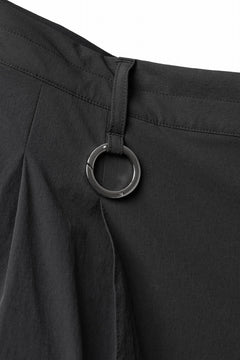 画像をギャラリービューアに読み込む, th products NERDRUM / Cargo Pants / recycled nylon stretch taffeta (black)