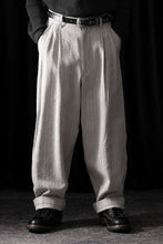 画像をギャラリービューアに読み込む, N/07 3 STITCHES WIDE TAPERED TROUSERS / HEAVY C/LI BUTCHER STRIPES (BEIGE)