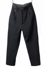 Load image into Gallery viewer, th products KAPOOR / Wide Tapered Pants / travel wool premiere (black)