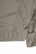 画像をギャラリービューアに読み込む, A.F ARTEFACT TWILL MILITARY HOODIE BLOUSON (KHAKI)