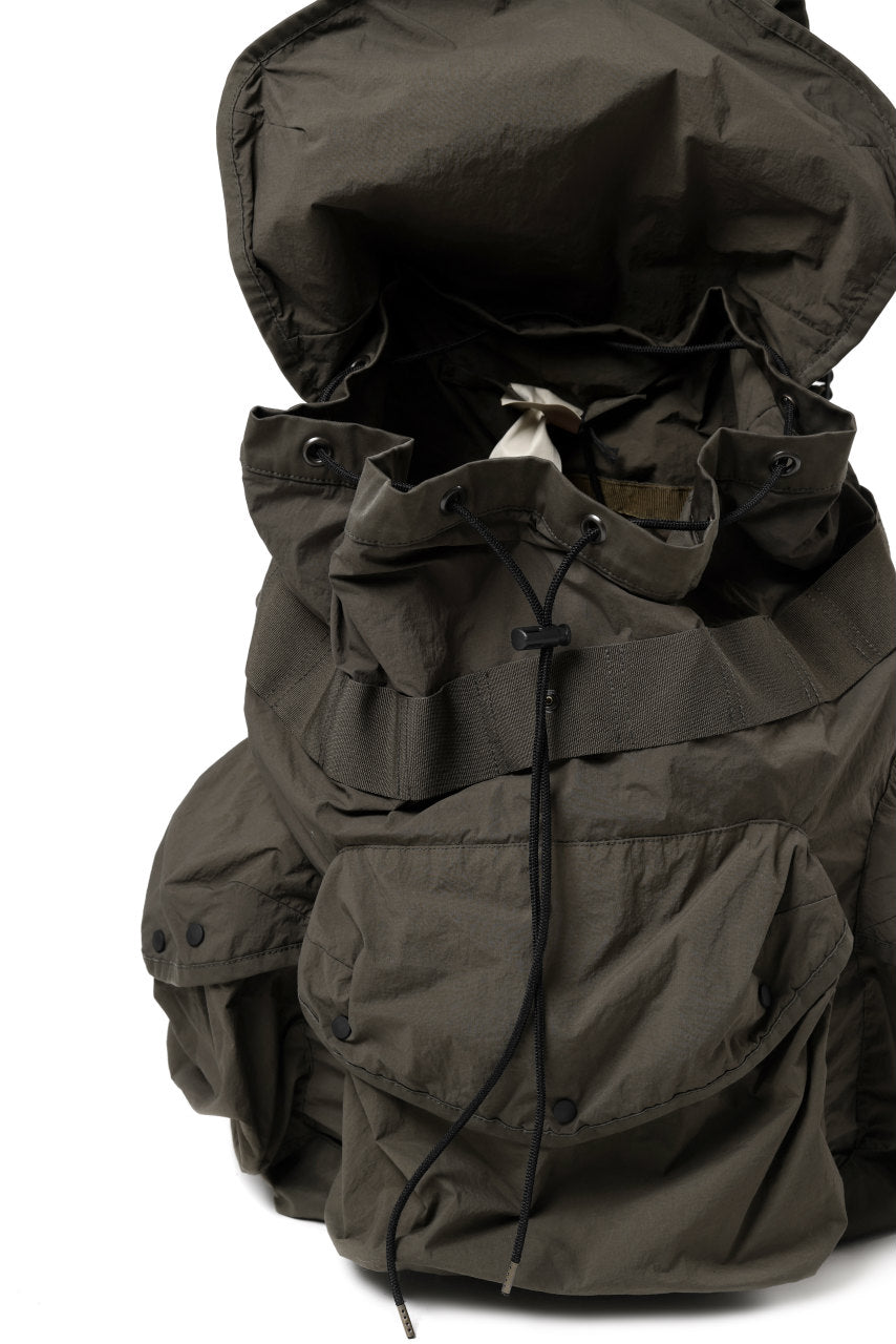 Load image into Gallery viewer, Ten c BACK PACK / OBJECT DYED (DARK OLIVE)