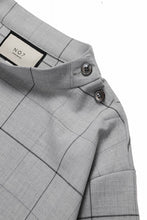画像をギャラリービューアに読み込む, N/07 exclusive MOCK NECK HALF SLEEVE PULLOVER / WINDOWPANE CHECK TR TWILL (GREY)
