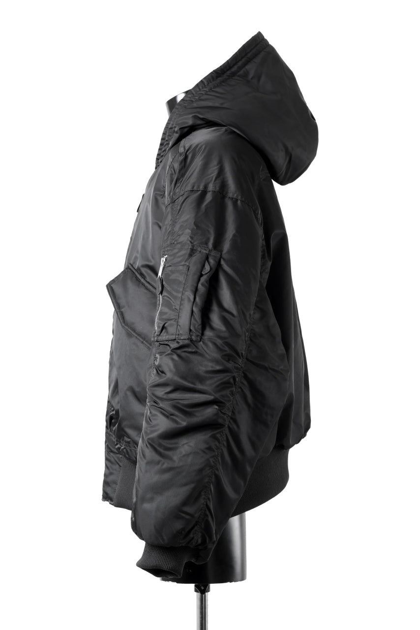 entire studios XB-70 BOMBER PADDED JACKET (OIL)の商品ページ
