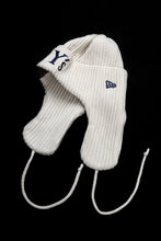 画像をギャラリービューアに読み込む, Y&#39;s × New Era KNIT TRAPPER (IVORY)
