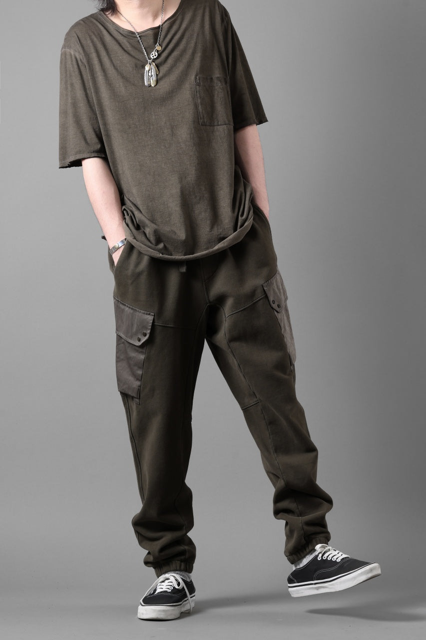 Ten c MULTI POCKET SNAP SWEAT PANTS / GARMENT DYED (DARK OLIVE)