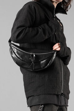 画像をギャラリービューアに読み込む, m.a+ medium slice belt bag / BY202 / CU1.0 (BLACK)