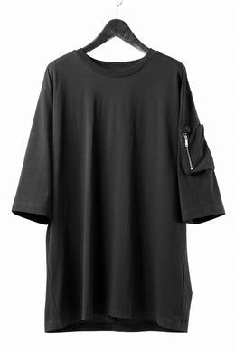 thom/krom ZIP POCKET SHORT SLEEVE TEE / COTTON JERSEY (BLACK)