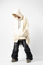 画像をギャラリービューアに読み込む, A.F ARTEFACT ASYMMETRY LOOP HEM SWEAT HOODIE (CREAM)