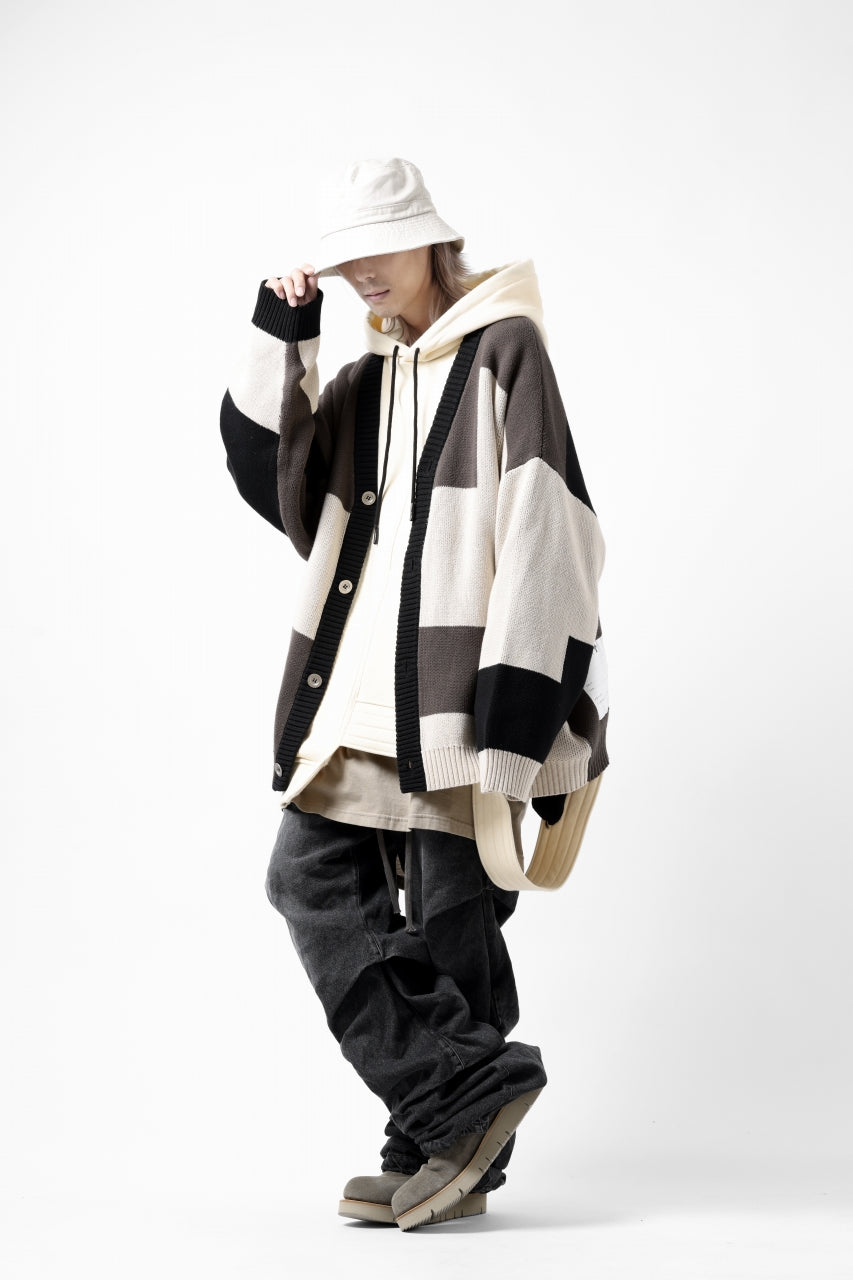 A.F ARTEFACT BLOCK-PANEL COTTON KNIT CARDIGAN /  (BLACK x GREY x BEIGE)