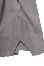 Load image into Gallery viewer, thom/krom MATMIX SHORTS / STRUCTURED SOFT JERSEY (ROCK)