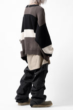 Load image into Gallery viewer, A.F ARTEFACT GEO PATTERN COTTON KNIT CARDIGAN /  (BLACK x GREY x BEIGE)