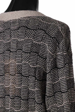 Load image into Gallery viewer, YUTA MATSUOKA v neck knit cardigan / hemp &amp; EU linen links knit (ecru)