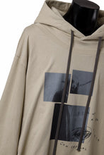 画像をギャラリービューアに読み込む, A.F ARTEFACT LAYERED TEE HOODIE / TYPE-B PRINT (BEIGE)