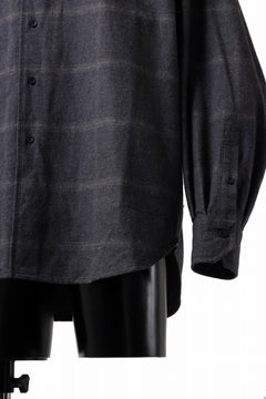 画像をギャラリービューアに読み込む, CAPERTICA 4 TUCK SHIRT / DARK MELANGE CHECK FLANNEL (CHARCOAL)