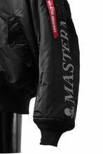 Load image into Gallery viewer, mastermind WORLD x ALPHA INDUSTRIES RIVERSIBLE MA-1 JACKET (BLACK)