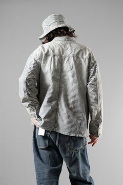 Load image into Gallery viewer, MADNESS RAILROAD HICKORY STRIPE WORK JACKET (INDIGO x WHITE)
