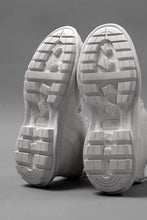 Load image into Gallery viewer, beauty : beast ROLL-TOE SHOES feat. Maison MIHARA YASUHIRO (WHITE x WHITE)