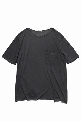 daub SIDE PANEL OVER T-SHIRT WITH POCKET / DYED LIGHT JERSEY (OFF BLACK)