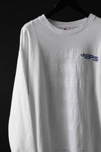 Load image into Gallery viewer, CHANGES exclusive VINTAGE REMAKE L/S TOPS (MULTI WHITE #C)