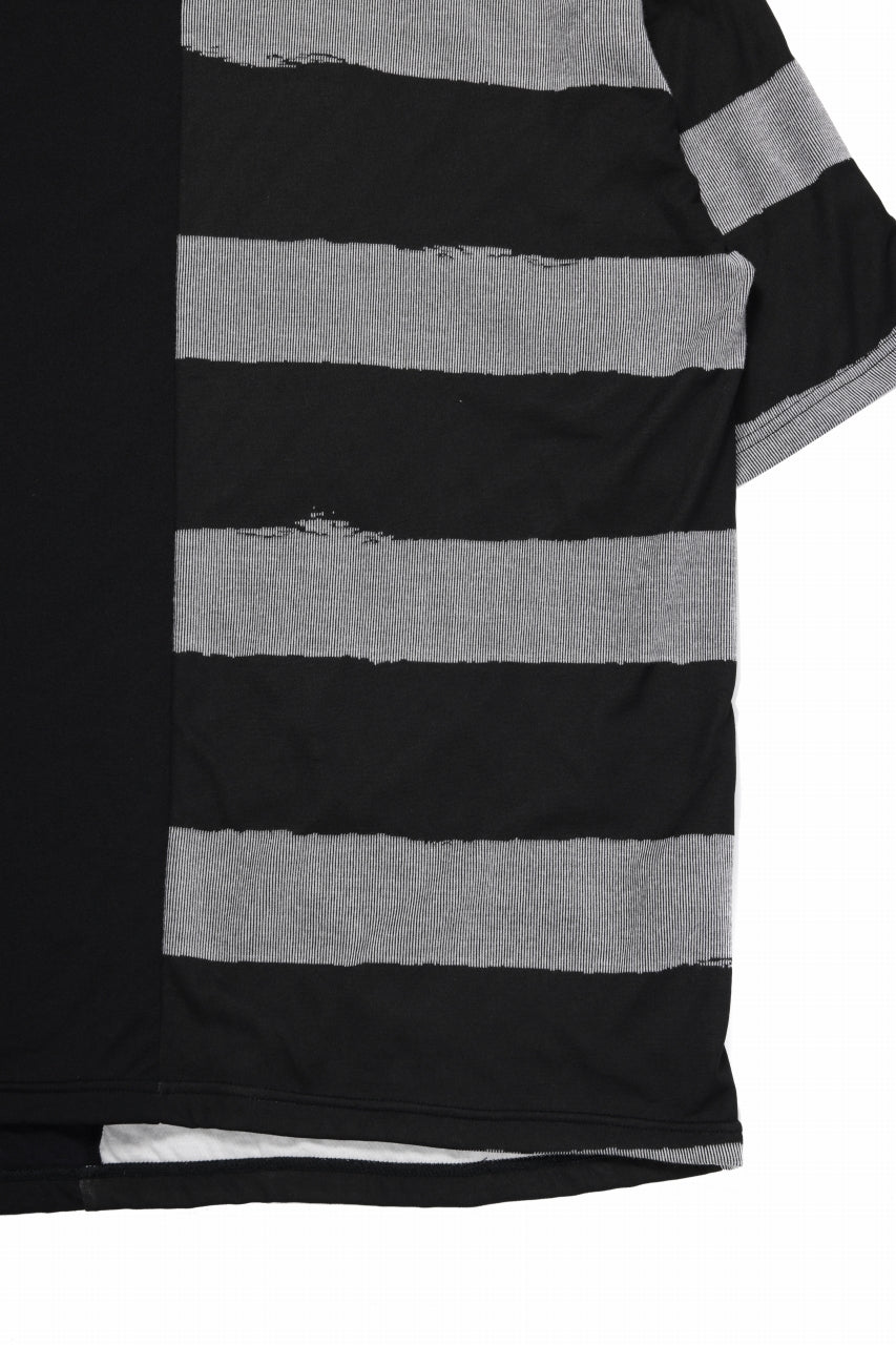 A.F ARTEFACT BOUND BORDER COMBI TEE (BLACK x LIGHT GREY)