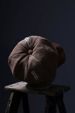 Load image into Gallery viewer, ierib Casquette Cap / Vintage SAKABUKURO x Lamb Suede Leather (BROWN #B)