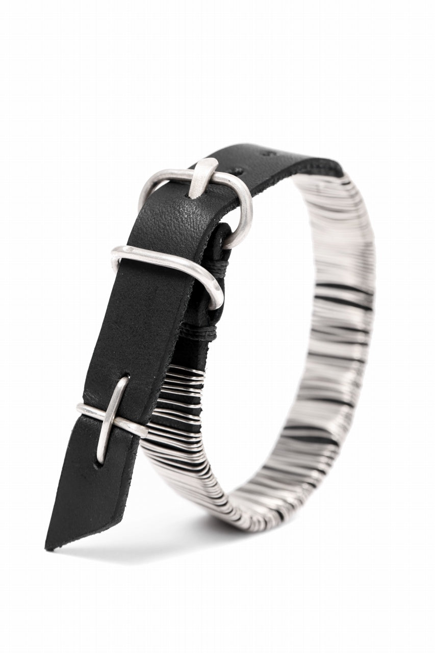 画像をギャラリービューアに読み込む, m.a+ thin silver wrapped wrist band / A-F7BL1/GR2,0 (BLACK)