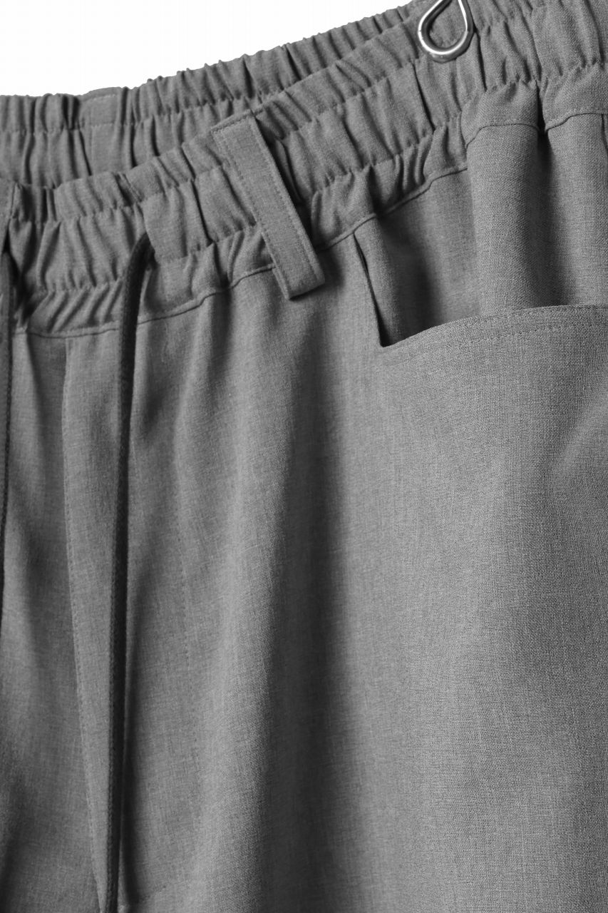 Load image into Gallery viewer, A.F ARTEFACT limited TUCK SQUEEZING WIDE PANTS / BACK STRIPE WOOLY CLOTH (L.GREY)