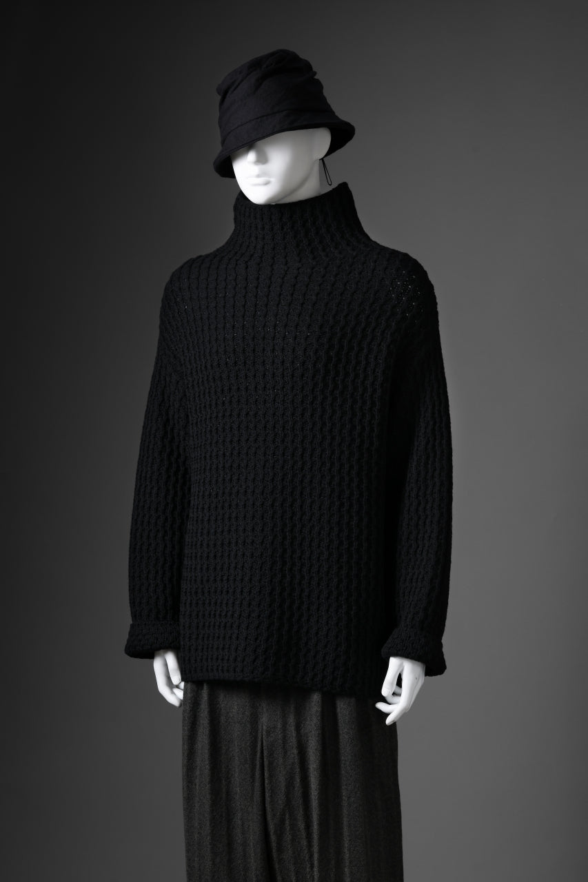 forme d'expression Chunky Ribbed Knit Sweater (Black)