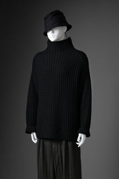 画像をギャラリービューアに読み込む, forme d&#39;expression Chunky Ribbed Knit Sweater (Black)