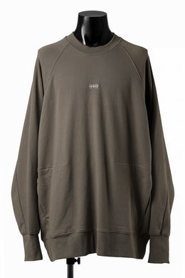 A.F ARTEFACT RAGLAN SWEAT TOP / PRINT BACK LOGO (KHAKI)